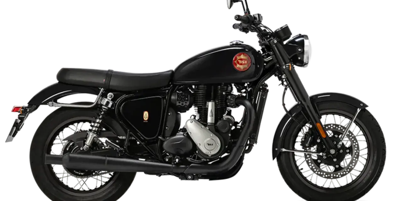 Stylowy, czarny motocykl BSA z klasycznym logo na baku. Idealny na weekendowe wypady.