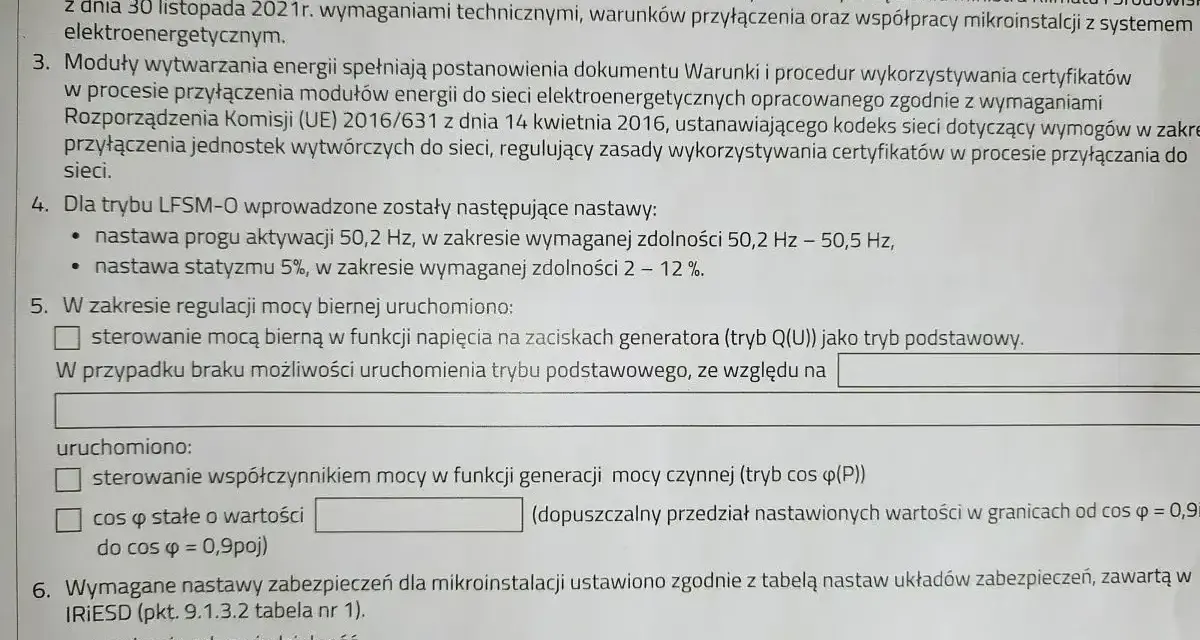 Dokumentacja techniczna mikroinstalacji Tauron, zawierająca wymogi dotyczące przyłączenia do sieci i nastaw zabezpieczeń.