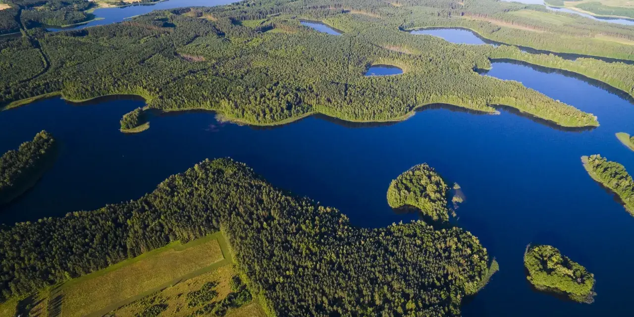 Mazury: Odkryj idealne jezioro! Przewodnik po Warmii i Mazurach