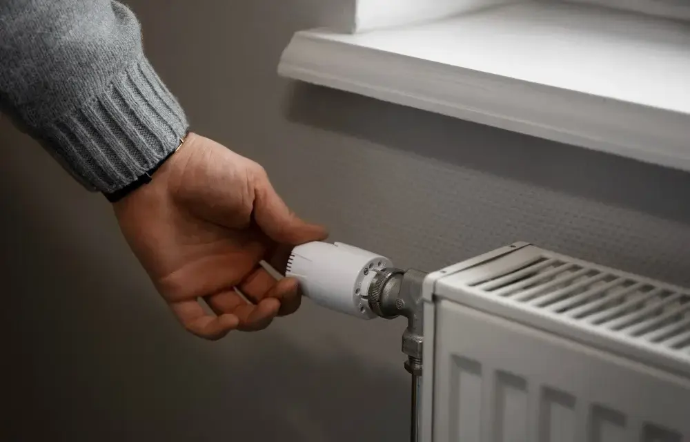 Jak ustawić pompę ciepła, aby zaoszczędzić na kosztach energii?