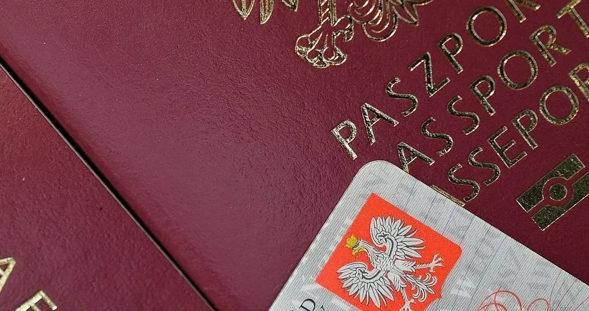 Polski paszport i dowód osobisty. Czy do Serbii potrzebny jest paszport? Sprawdźmy!