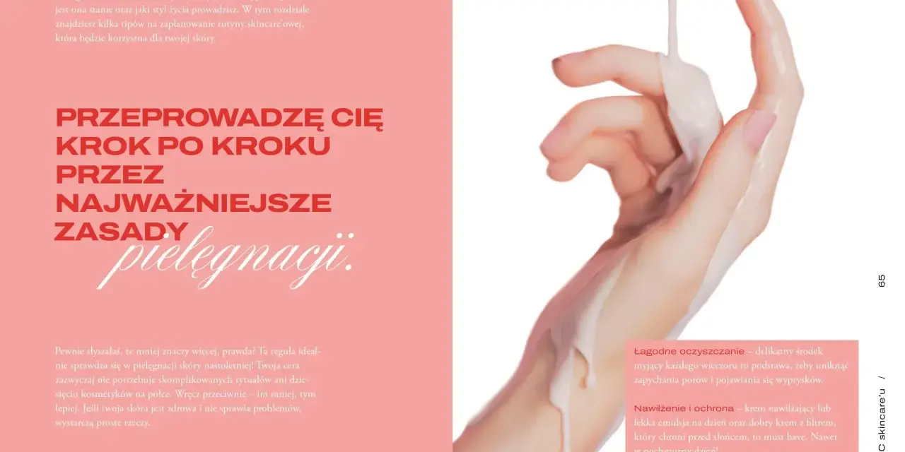 Delikatna emulsja spływa po dłoni, ilustrując jak poprawić wygląd cery. Kluczowe zasady pielęgnacji: łagodne oczyszczanie i nawilżenie.
