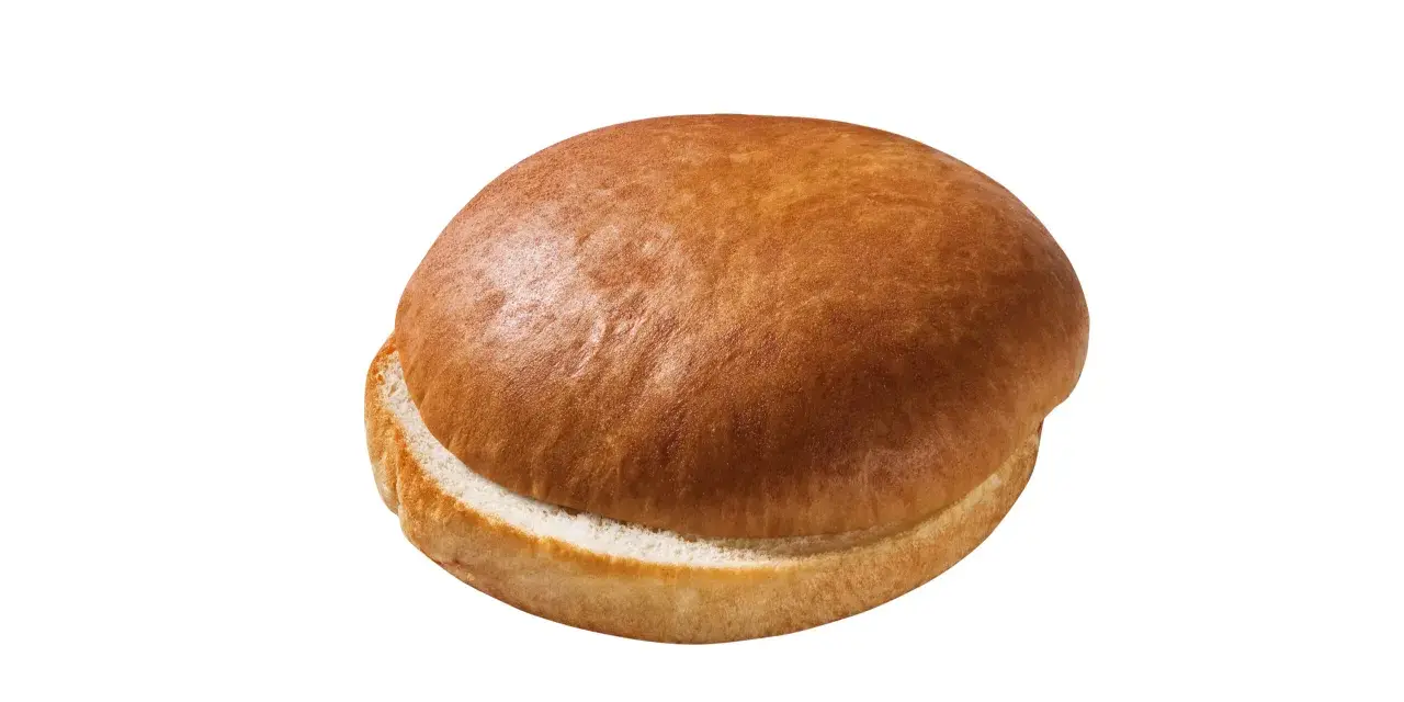Złocista bułka brioche, idealna do burgerów, z delikatnym wnętrzem i lekko chrupiącą skórką.