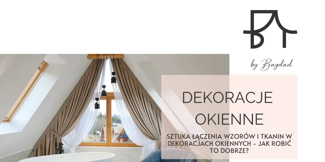 Eleganckie zasłony tworzą piękny deseń wokół okna w łazience z wanną.