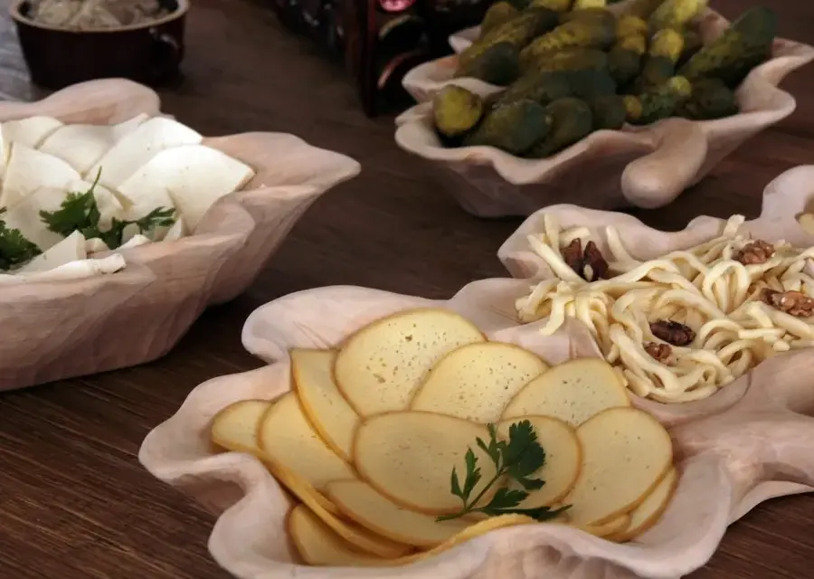 Bukowina gdzie dobrze zjeść: najlepsze restauracje z lokalną kuchnią