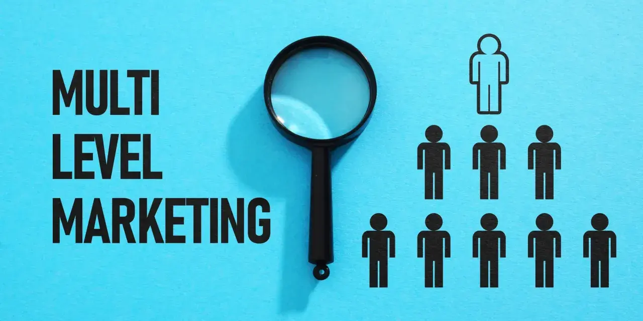 Marketing sieciowy (MLM): Definicja, działanie, piramida czy biznes?