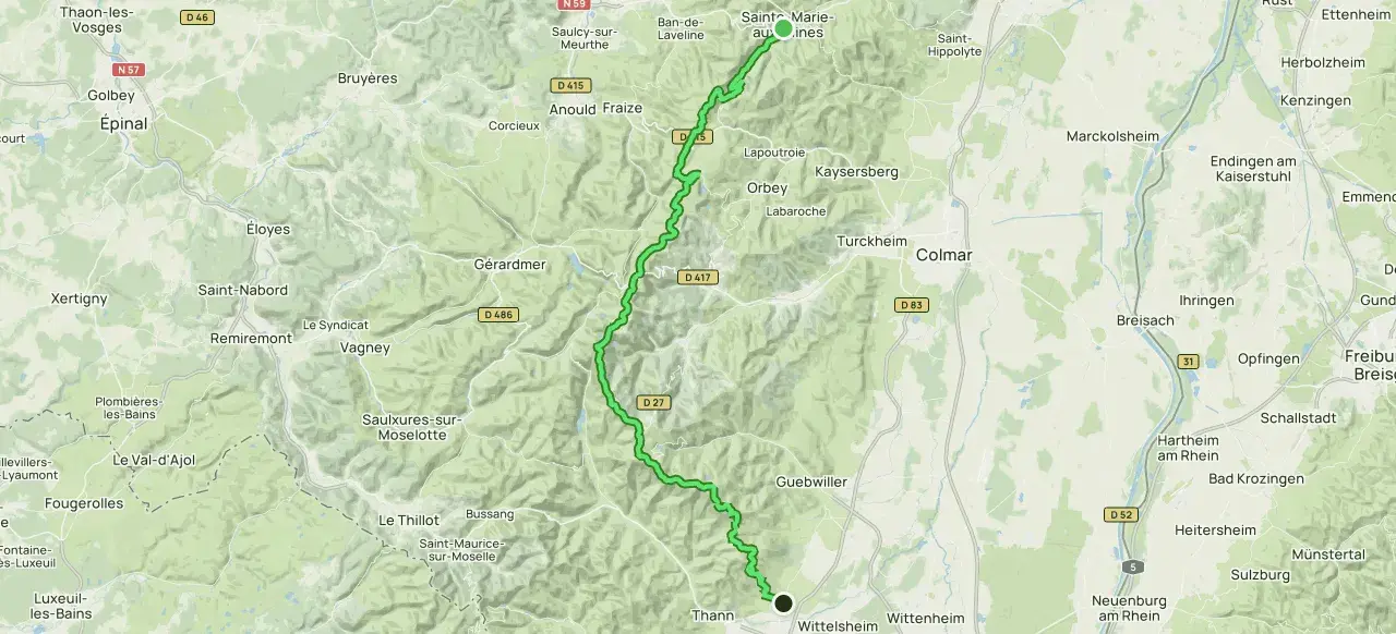 Mappa della route de crêtes, un percorso tortuoso tra montagne e villaggi come Colmar e Épinal.