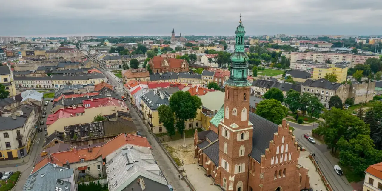 Radom: Twój przewodnik po atrakcjach, zabytkach i weekendowych wypadach