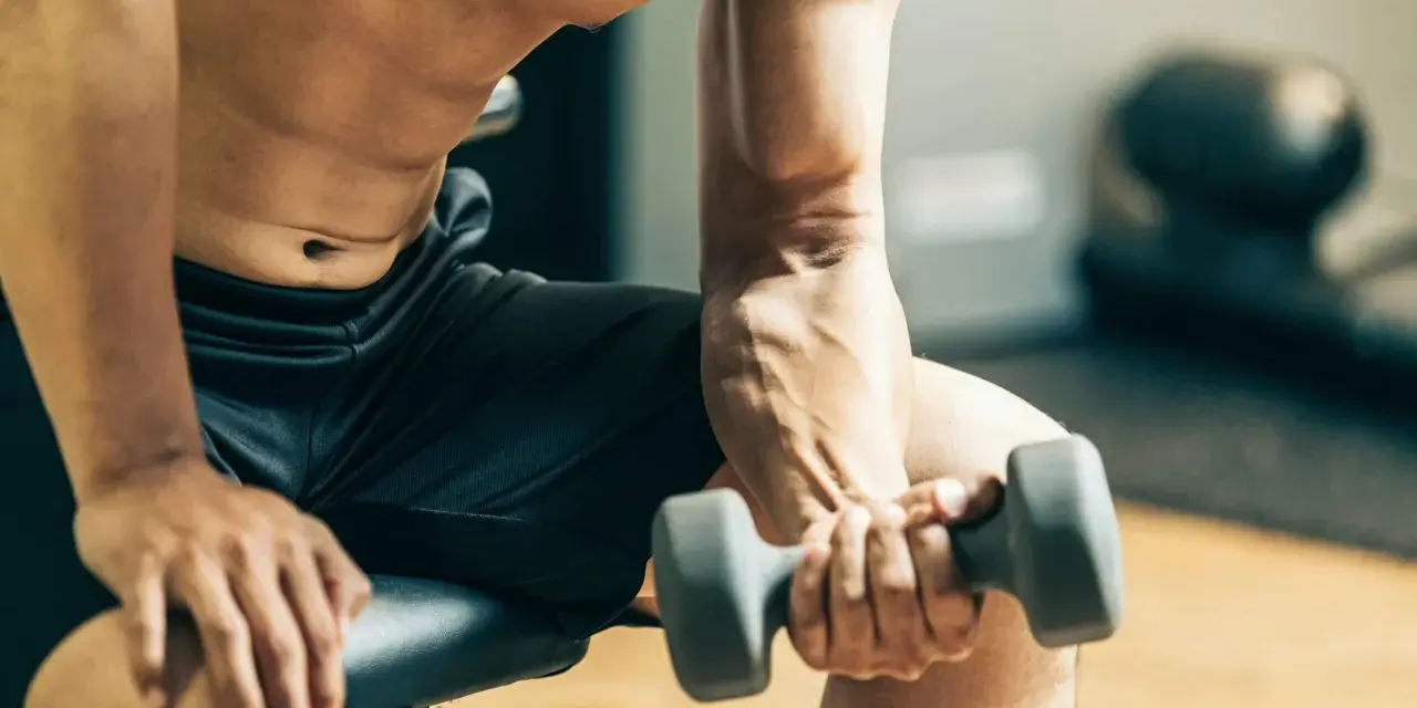 Czy trening w domu działa? Osiągnij efekty jak z siłowni!
