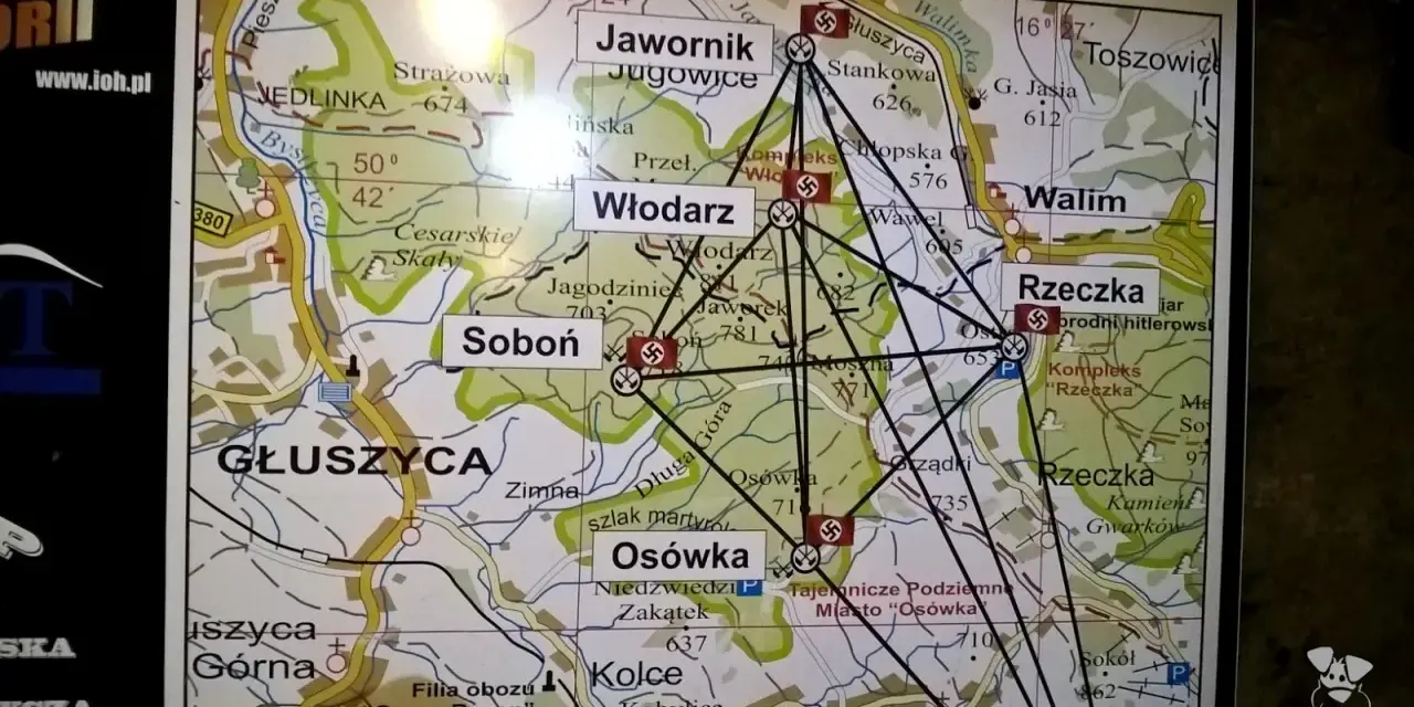 Mapa z zaznaczonymi terenami i nazwami miejscowości, m.in. Włodarz, Soboń, Osówka. Widać symbole nazistowskie i linie łączące punkty.
