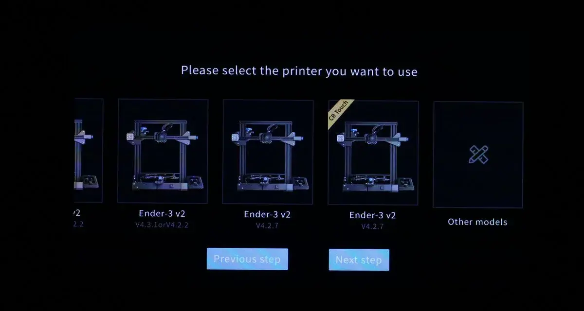 Ekran wyboru drukarki na Creality Sonic Pad. Widoczne modele Ender-3 v2, w tym jeden z CR Touch.