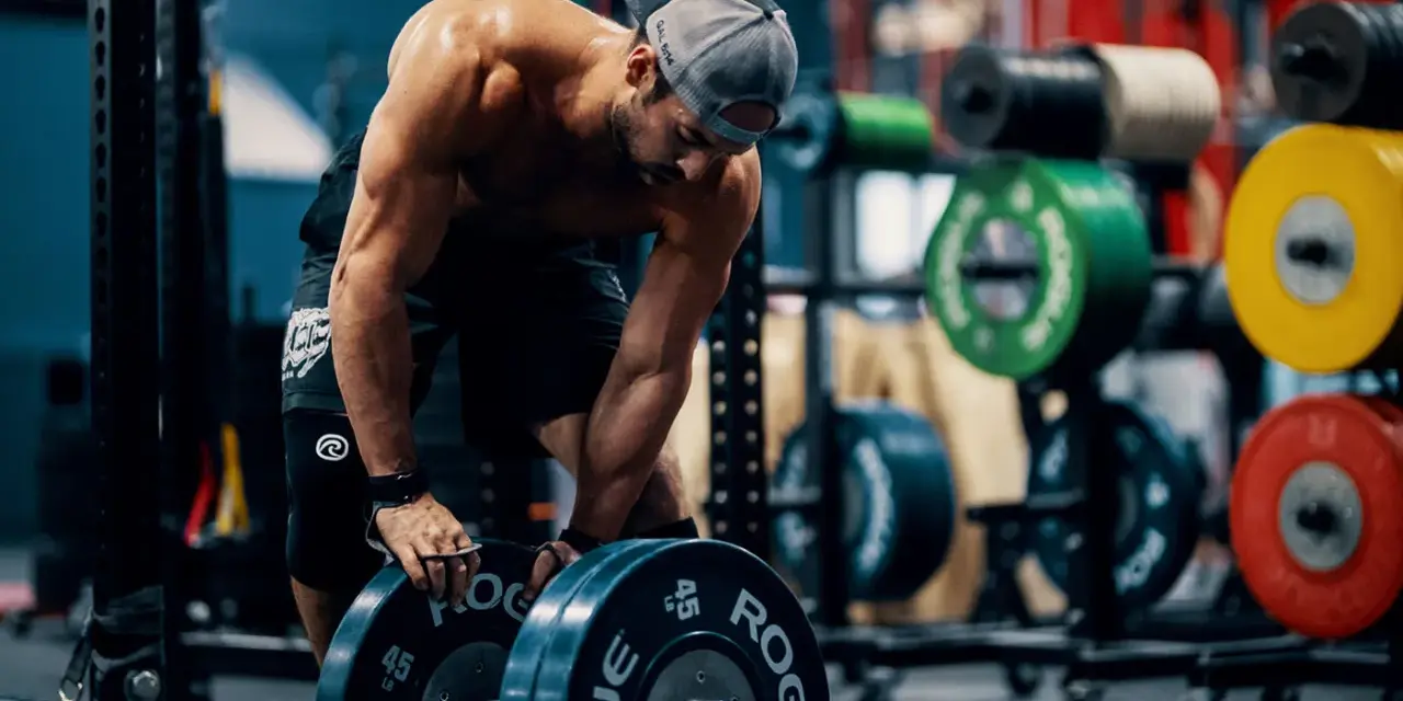 CrossFit czy siłownia? Wybierz idealny trening dla siebie!