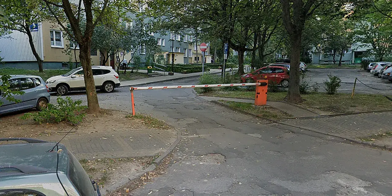 Jak otworzyć szlaban na osiedlu - proste metody i awaryjne rozwiązania