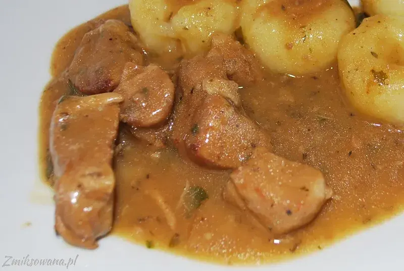 Idealny sos z szynki: przepis, sekrety i szybkie warianty