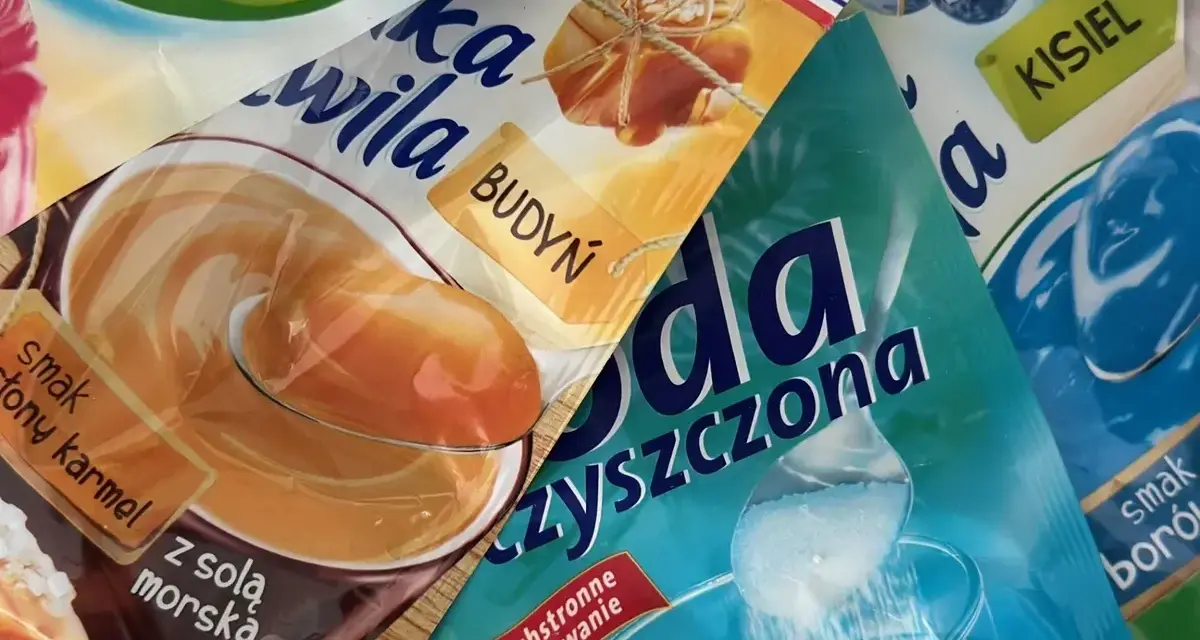 Budyń o smaku słonego karmelu, kisiel i soda oczyszczona. 15 01 06 kod odpadu.