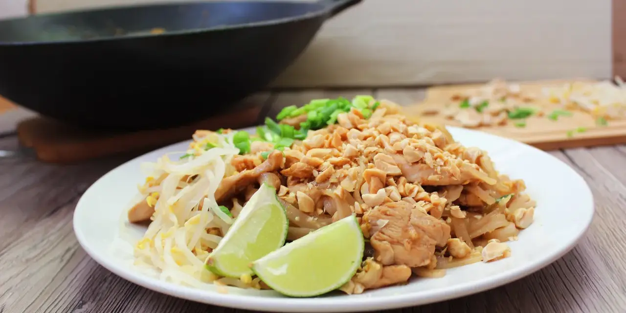 Jaki makaron do pad thai: wybierz najlepszy ryżowy makaron i uniknij błędów