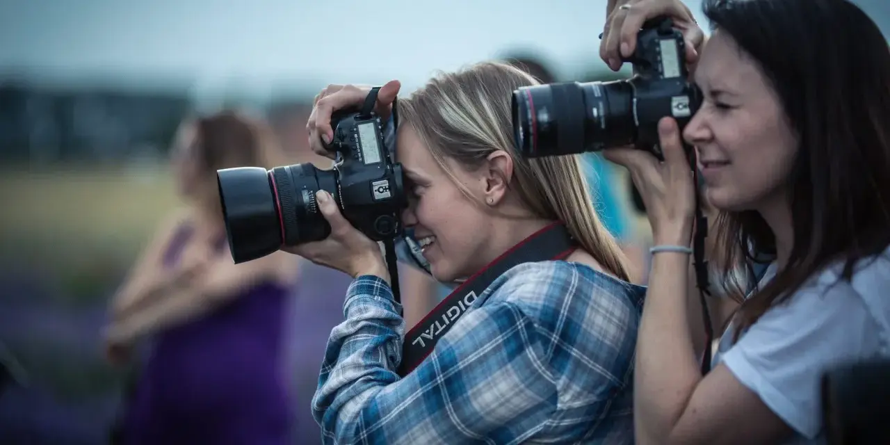 Profesjonalny fotograf: Kiedy to inwestycja w trwałe wspomnienia?
