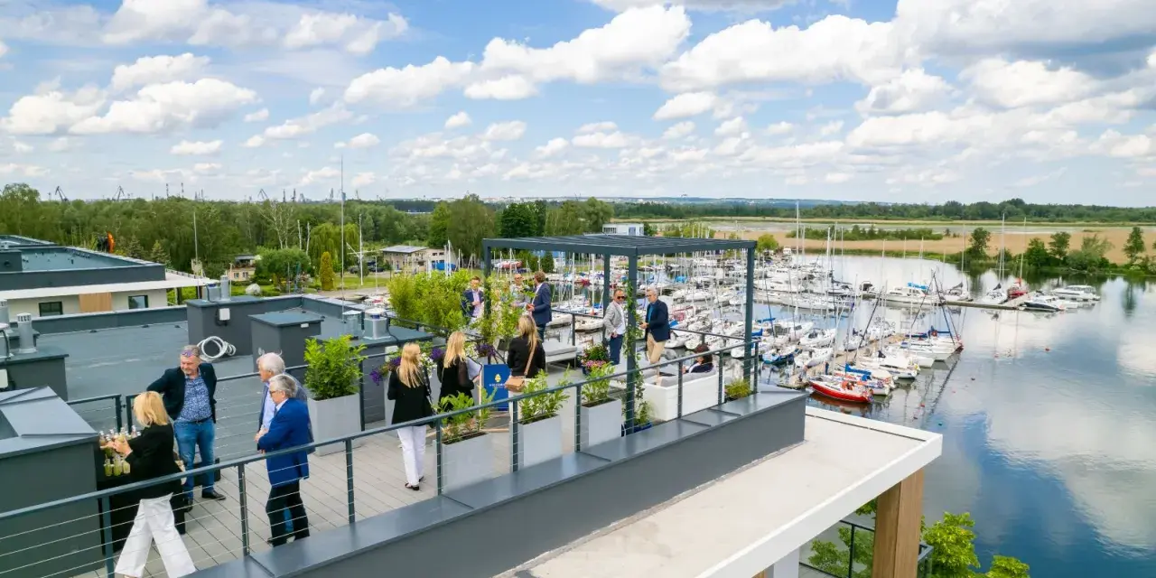 Szczecin: Co zobaczyć? Odkryj Floating Garden i jego sekrety!