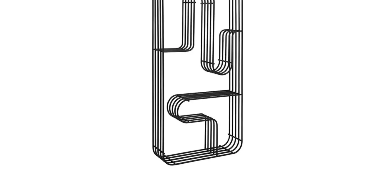 Svart, stilren AYTM tidningsställ i metall med en unik, böljande design som påminner om en kaktus. Perfekt för att förvara tidningar och magasin.
