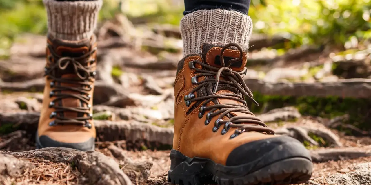 Scarpe Montagna Donna: Guida 2025 per la Scelta Perfetta