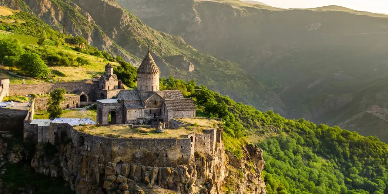 Armenia: Czy jest bezpiecznie? Sprawdź fakty i porady