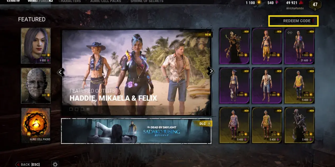 Kody do DBD można wpisać w menu "REDEEM CODE". Widoczne są nowe stroje dla Haddi, Mikaeli i Felixa.