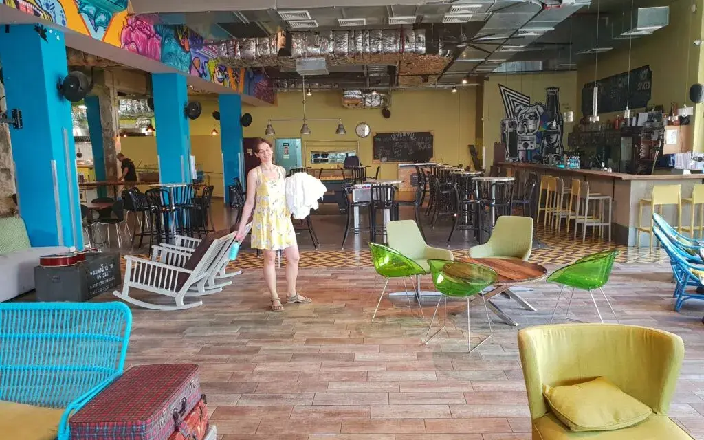 Jak wygląda nocleg w hostelu? Fakty, które zaskoczą podróżników