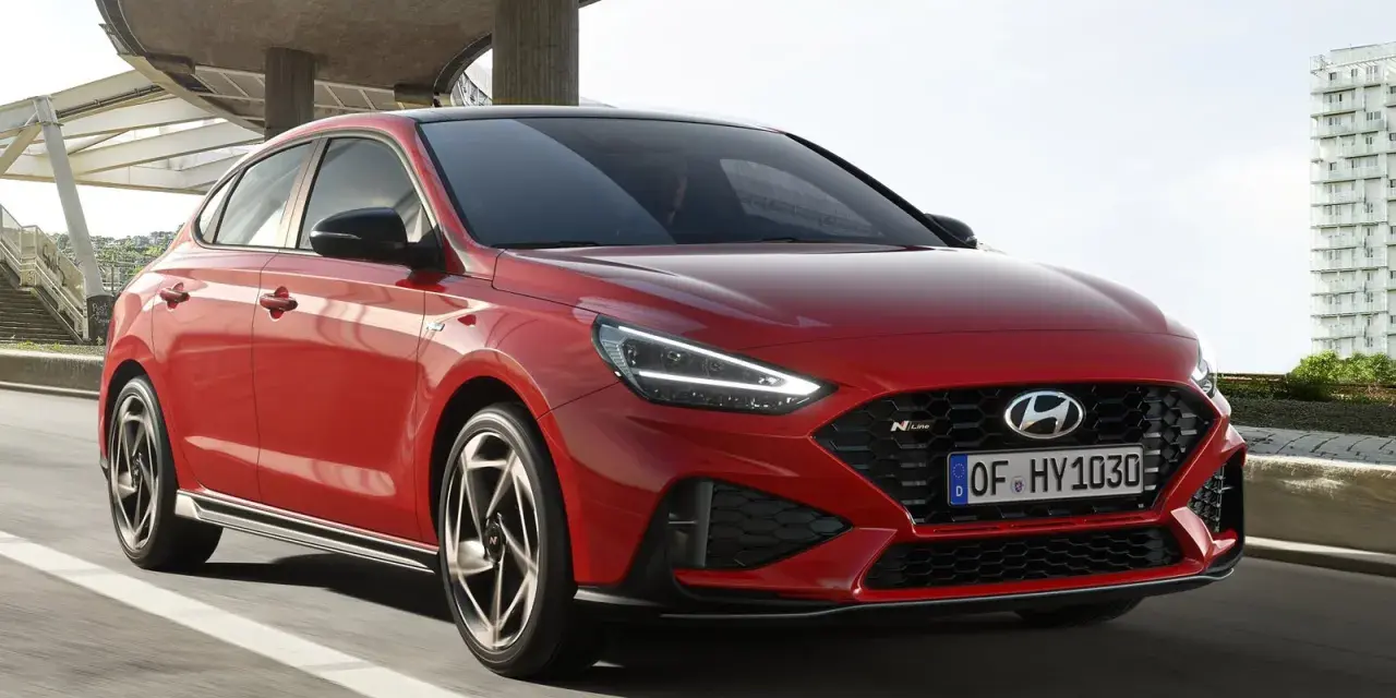 Pojemność baku Hyundai i30: Ile litrów w Twoim modelu?