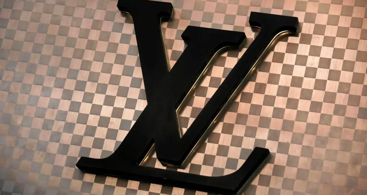 Gdzie kupić Louis Vuitton? Odkryj autoryzowane sklepy w Polsce