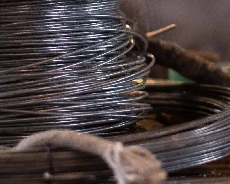 Jaki drut do cięcia styropianu? Wybierz najlepszy materiał i średnicę