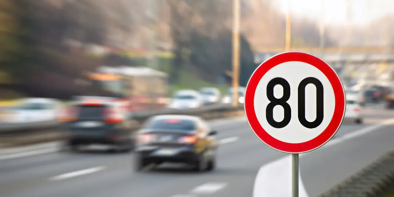 Ile można jechać na autostradzie w Polsce? Prędkości, które musisz znać