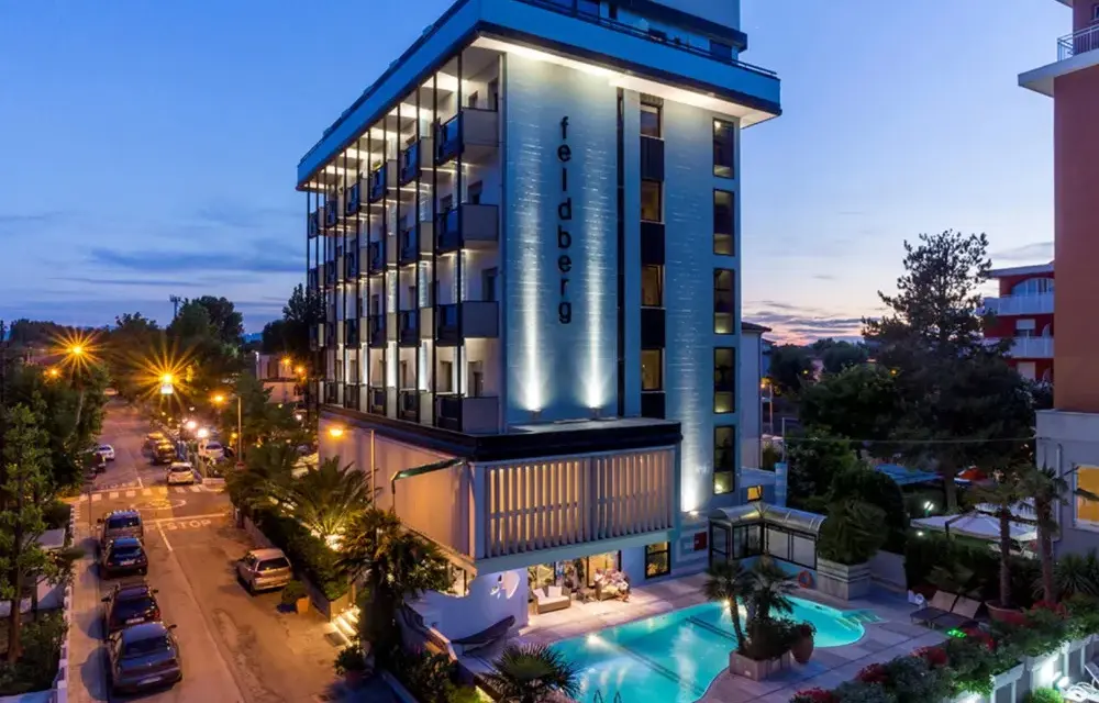 Hotel fronte mare Riccione: la guida per la tua vacanza perfetta
