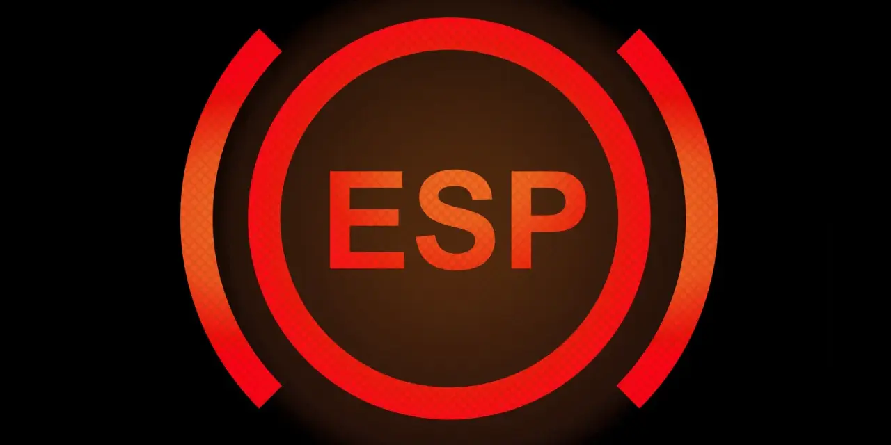 Rote ESP-Warnleuchte im Auto. Sie leuchtet auf, wenn das elektronische Stabilitätsprogramm aktiv ist.