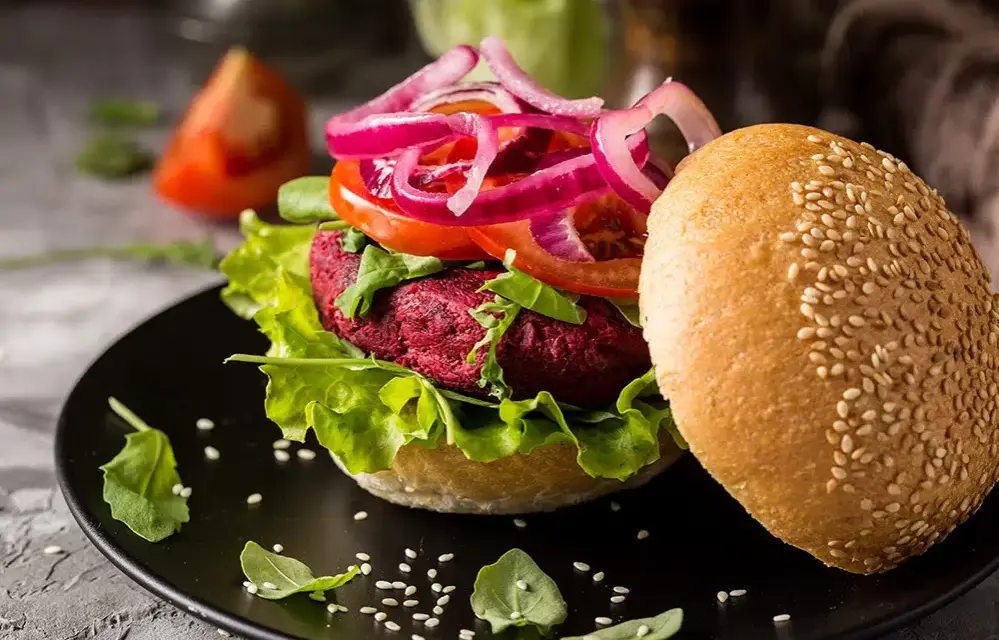 Warzywa do burgera: 20+ pomysłów na smak i teksturę idealną