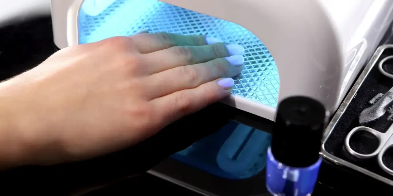 Jaką lampę do paznokci wybrać? DUAL LED 48-86W i opinie z forów.