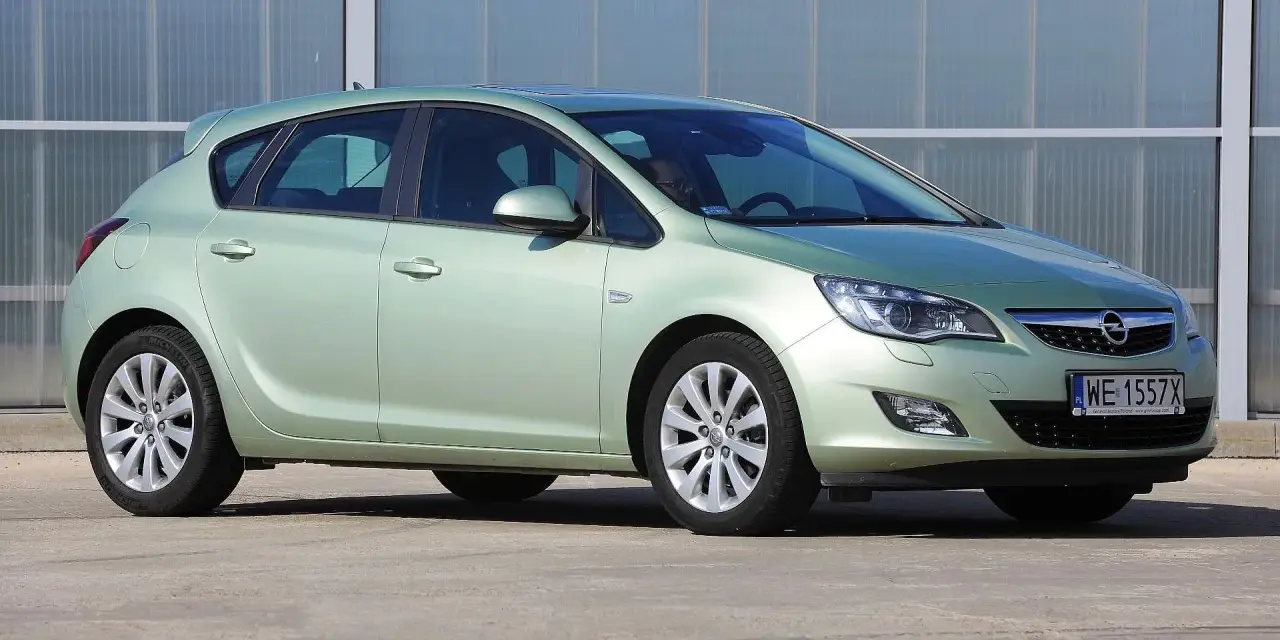 Opel Astra J: jaki silnik diesla wybrać, aby uniknąć problemów?