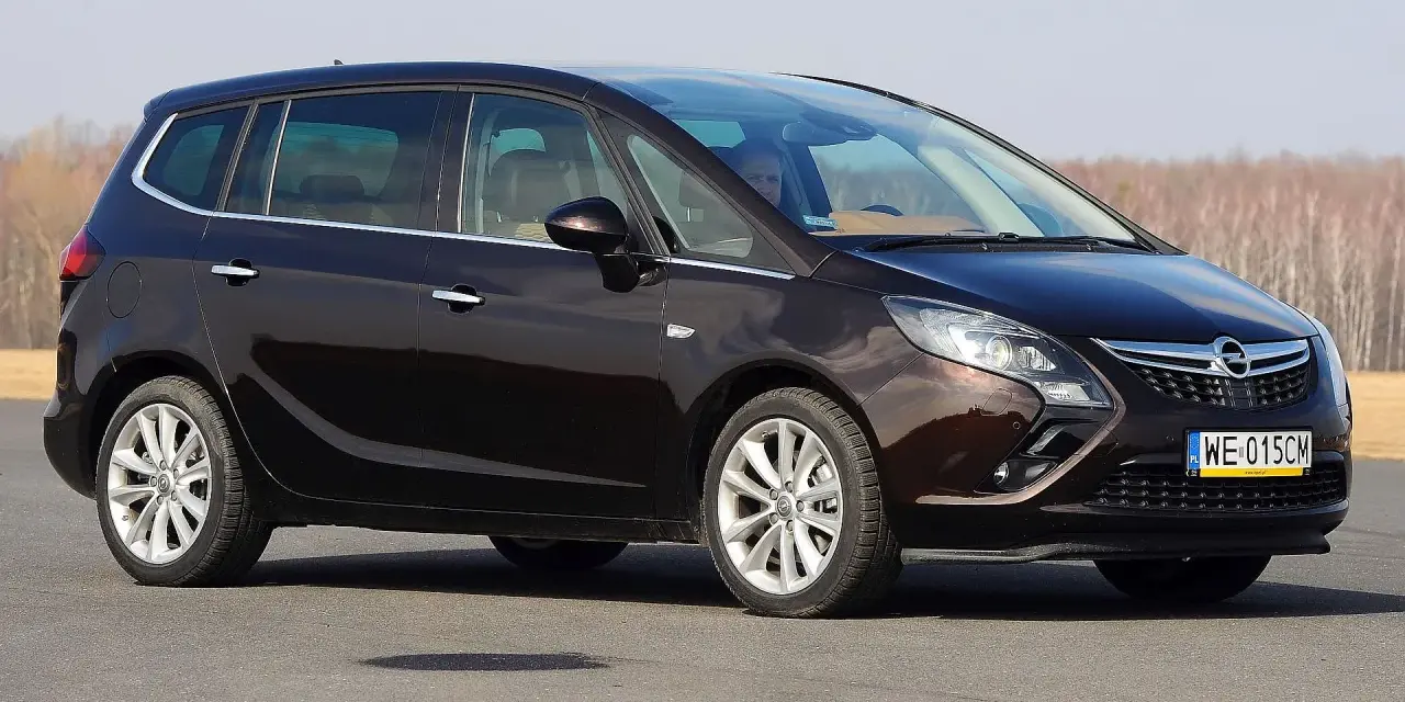 Opel Zafira C: jaki silnik diesla wybrać, aby zaoszczędzić?