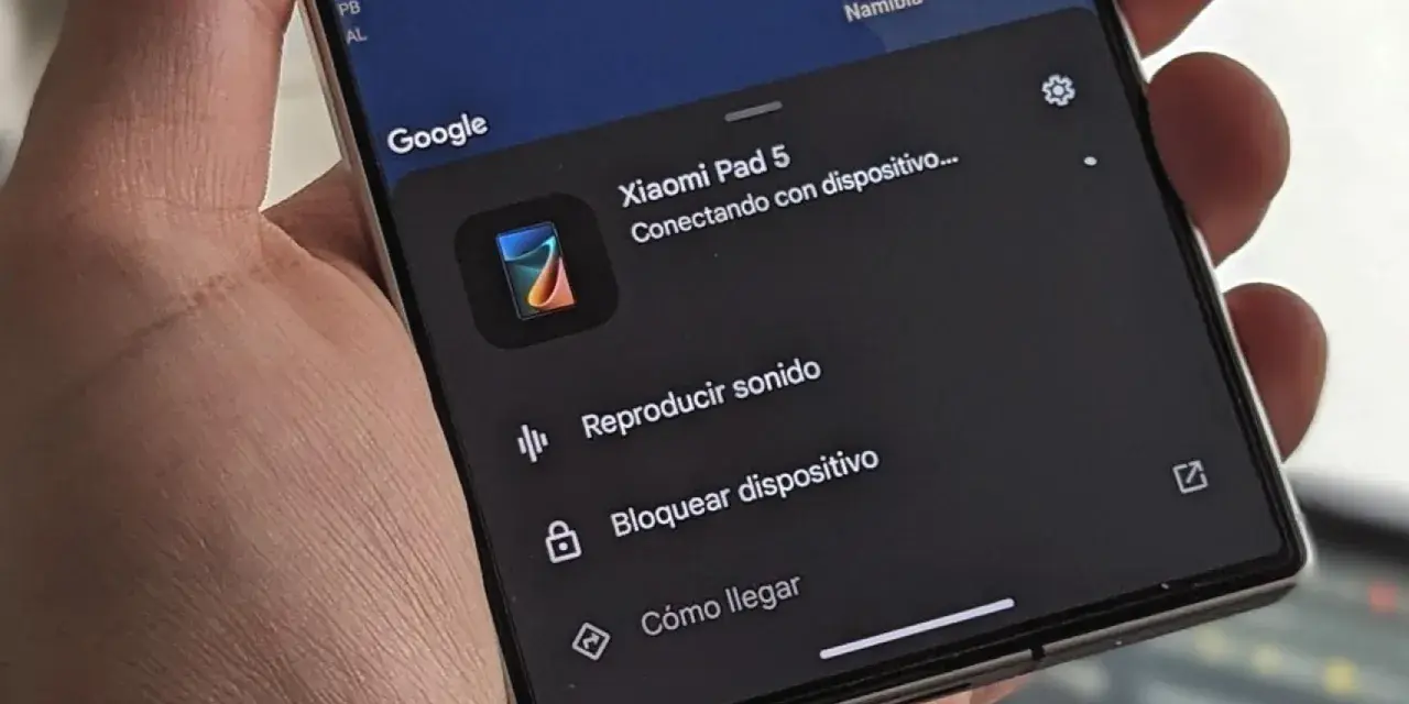 Pantalla de móvil Android mostrando opciones para localizar móvil Android Google: reproducir sonido, bloquear dispositivo y cómo llegar.