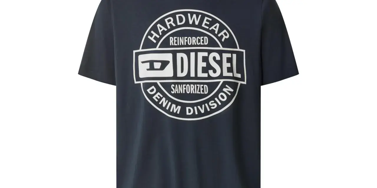 Granatowy T-shirt męski Diesel z białym okrągłym nadrukiem "HARDWEAR REINFORCED DIESEL SANFORIZED DENIM DIVISION".