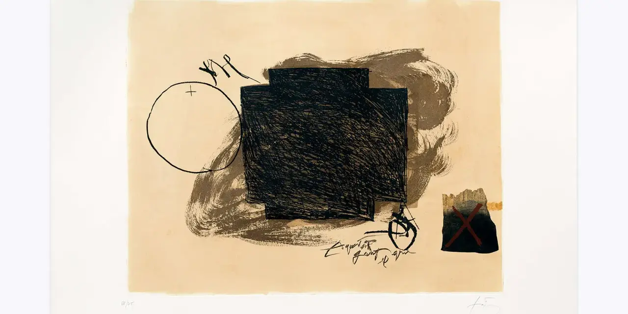 Œuvre d'Antoni Tàpies : un carré noir texturé sur fond beige, un cercle, des traits et une signature.