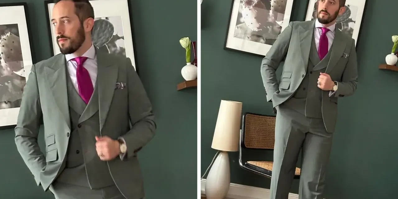 Uomo con abbinamento verde e grigio: completo a tre pezzi, camicia lilla e cravatta fucsia.