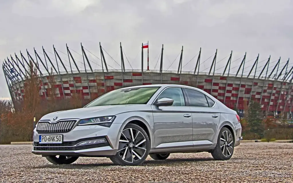 Skoda Superb III - jaki silnik wybrać, aby uniknąć kosztownych problemów?