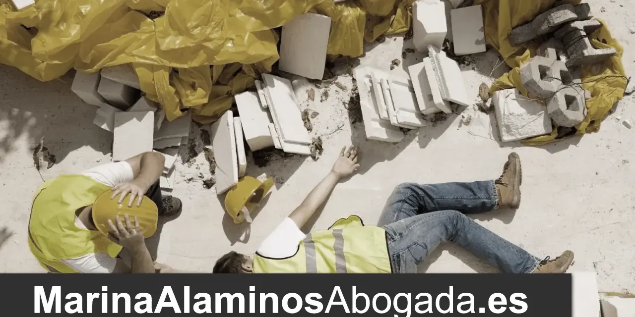 Un trabajador accidentado en obra. Si sufres un accidente, te ayudamos con tu resolución INSS recargo de prestaciones.