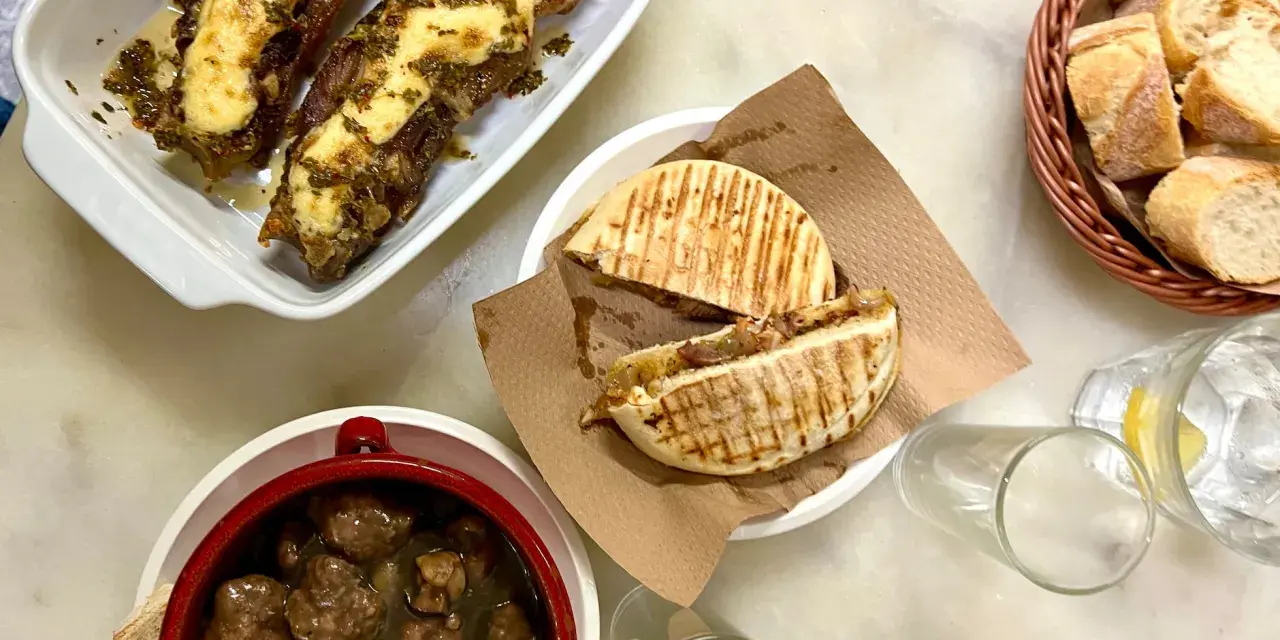 Almuerzo en España: No es lo que piensas (y cómo pedirlo)