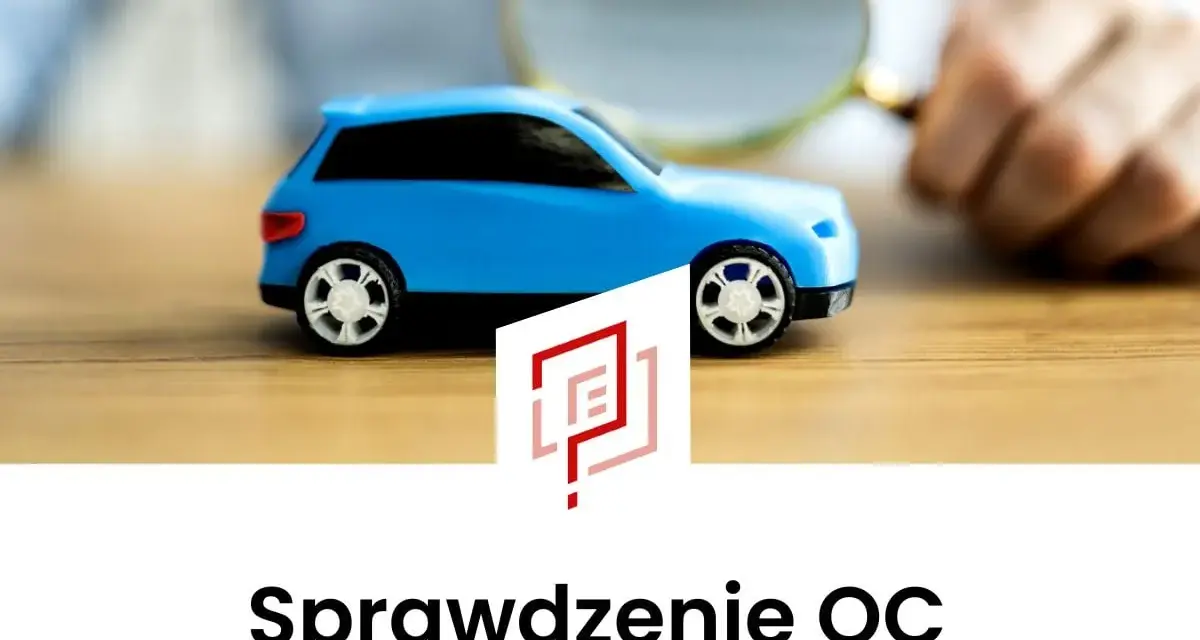 Sprawdzenie polisy OC po numerze rejestracyjnym to klucz do spokoju na drodze. Błękitny samochodzik pod lupą symbolizuje dokładną analizę.
