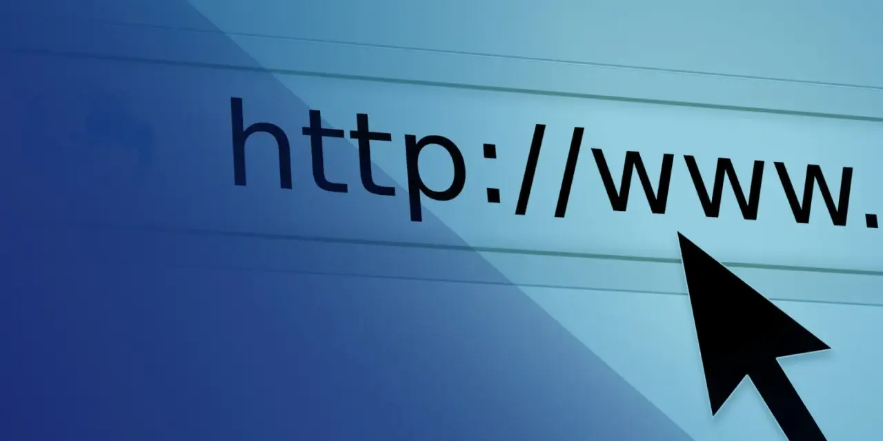 Cursor sobre barra de direcciones web, listo para analizar enlaces.