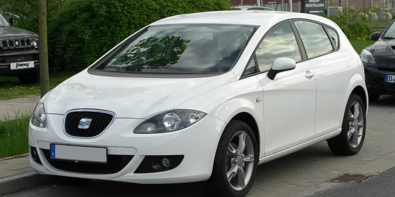 Seat Leon 2: Ile litrów paliwa mieści bak? Sprawdź!