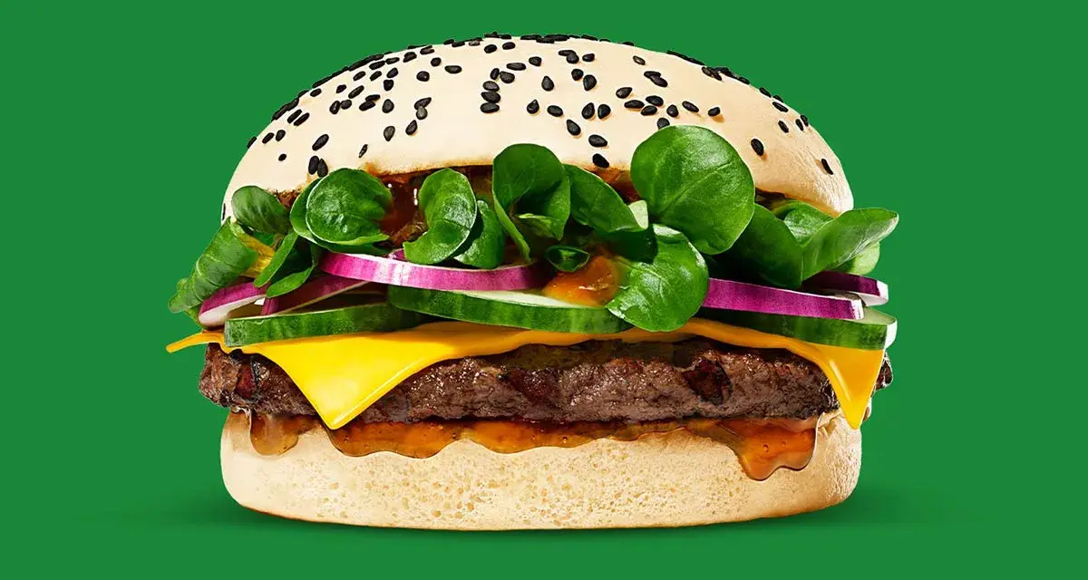 Wege burger: 350-900 kcal? Poznaj fakty i uniknij pułapek!