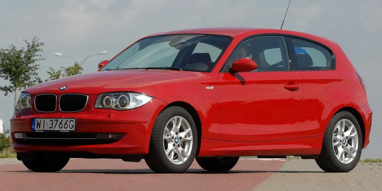 BMW Serii 1: Silnik benzynowy który wybrać? Uniknij błędów!