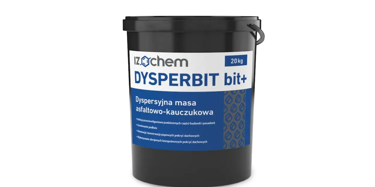 Czarny, 20-kilogramowy kubeł z dyspersyjną masą asfaltowo-kauczukową DYSPERBIT bit+. Idealna do izolacji i renowacji dachów.